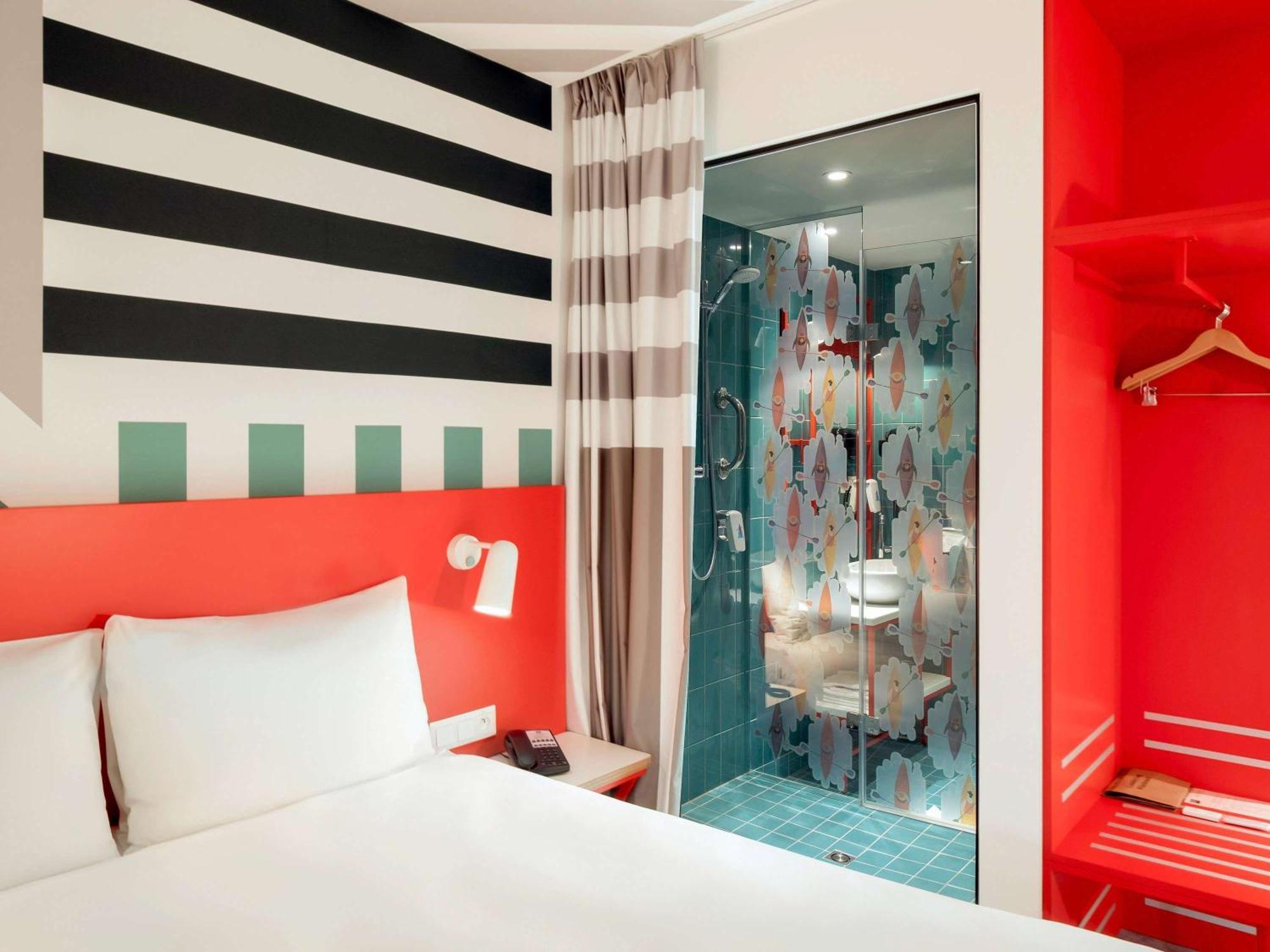 ไอบิส สไตล์ วอร์ซาวา เซนทรุม Hotel วอร์ซอ ภายนอก รูปภาพ