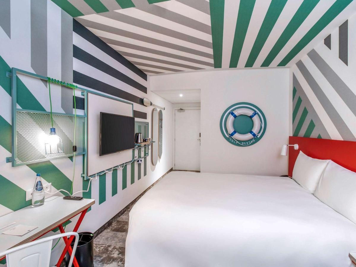 ไอบิส สไตล์ วอร์ซาวา เซนทรุม Hotel วอร์ซอ ภายนอก รูปภาพ